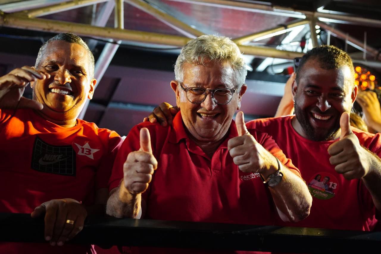 “Estão caçando jeito de comprar uma pesquisa”, dispara Caetano ao destacar desespero de Elinaldo e Flávio