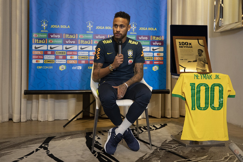 Neymar volta a jogar hoje