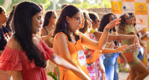 Imagem do post Tenison Del Rey e banda animam a sexta do servidor no Festival Primaverão