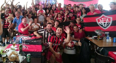 Imagem do post Vitória Candango completa 10 anos torcendo pelo Vitória no DF