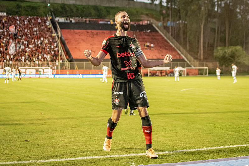 Vitória tem sequência de confrontos diretos na briga pela permanência na Série A