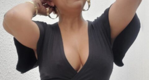 Imagem do post Cantora Kareen Mendes apresenta projeto Viva Gal hoje na Varanda do SESI