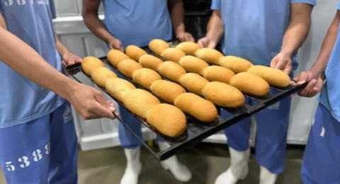 Imagem do post Seap produz pães para pessoas em situação de vulnerabilidade social