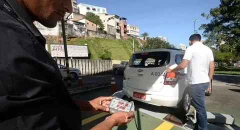 Imagem do post Vistoria anual de taxi é prorrogada até o dia 6 de dezembro