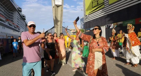 Imagem do post Último navio de cruzeiro de 2024 traz seis mil turistas à capital baiana