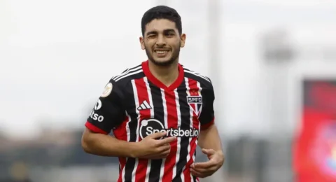 Imagem do post Bahia fecha contrato com o meia uruguaio