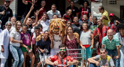 Imagem do post Vitória promove ação social em duas instituições