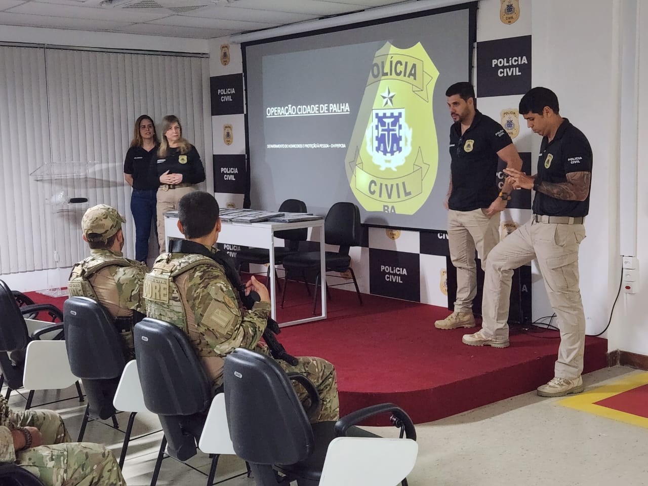 Liderança de grupo criminoso é preso em Salvador na Operação Cidade de Palha