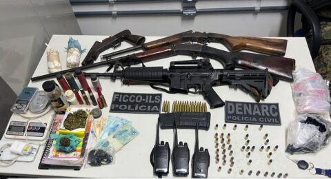 Imagem do post FICCO Ilhéus, PM e PC prendem líder de facção e apreendem fuzil, além de explosivos