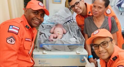 Imagem do post Bebê nasce em ambulância do Salvar