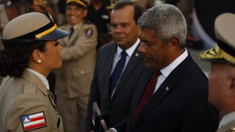 Polícia Militar forma 1643 novos soldados na Bahia