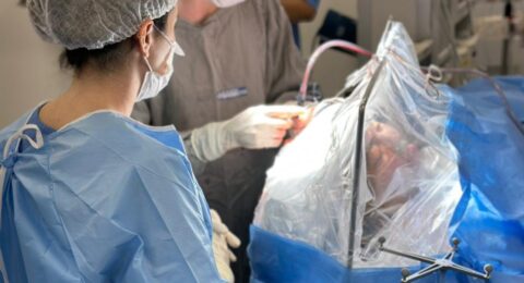 Imagem do post Estudante Passa por Neurocirurgia Acordada para Retirada de Tumor Cerebral no Hospital Clériston Andrade