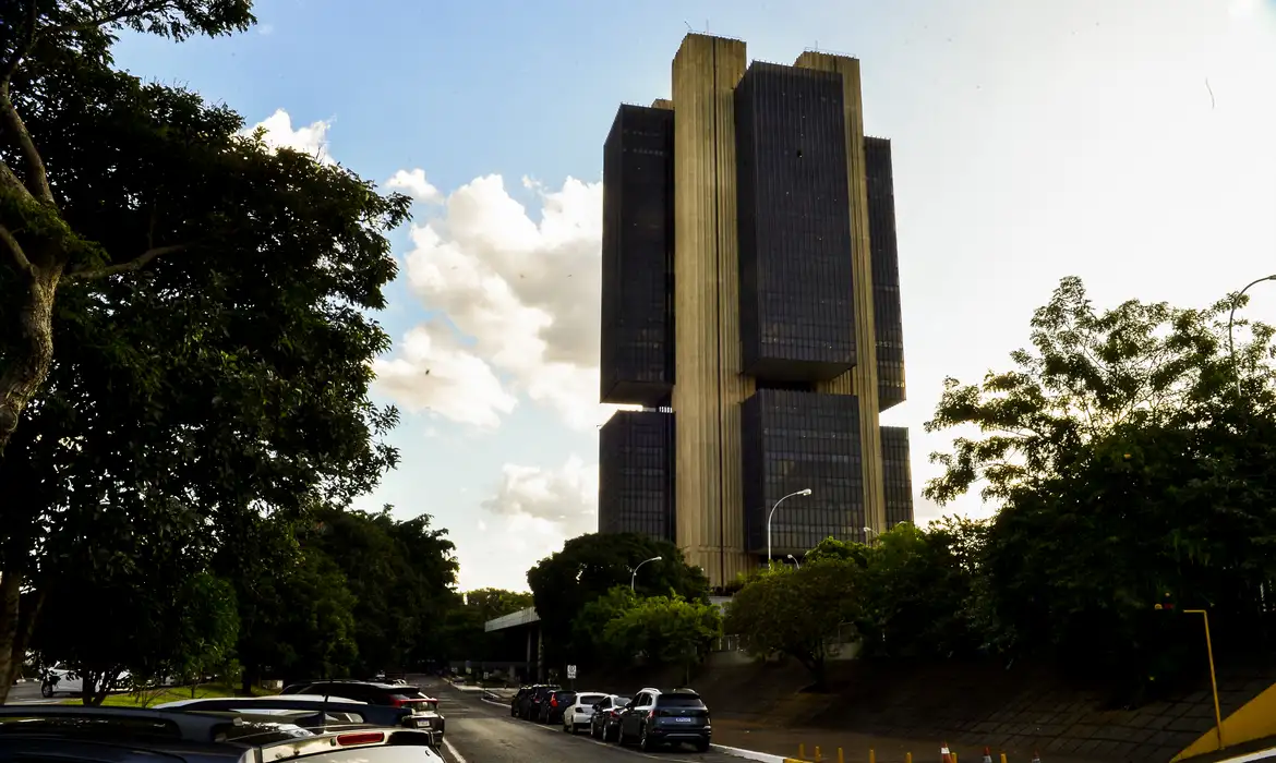 Expediente bancário tem alterações neste final de ano