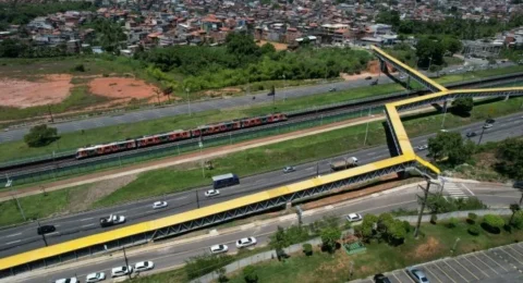 Imagem do post Transalvador autua 57 motociclistas por uso irregular de passarelas em Salvador