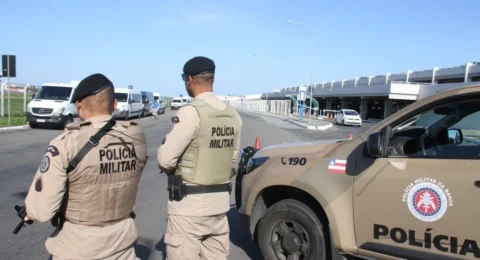 Imagem do post PM de folga se joga em lagoa e prende assaltante na Avenida Paralela