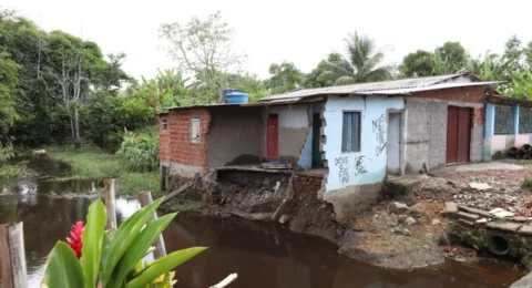 Imagem do post Governador sobrevoa e visita municípios do sul da Bahia afetados pelas chuvas