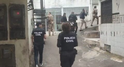 Imagem do post Polícia Civil desativa laboratório de drogas e cumpre mandados durante Operação Proteger