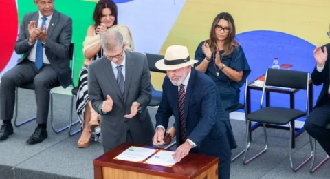 Imagem do post Jerônimo Rodrigues participa da cerimônia de posse do novo ministro da Secom
