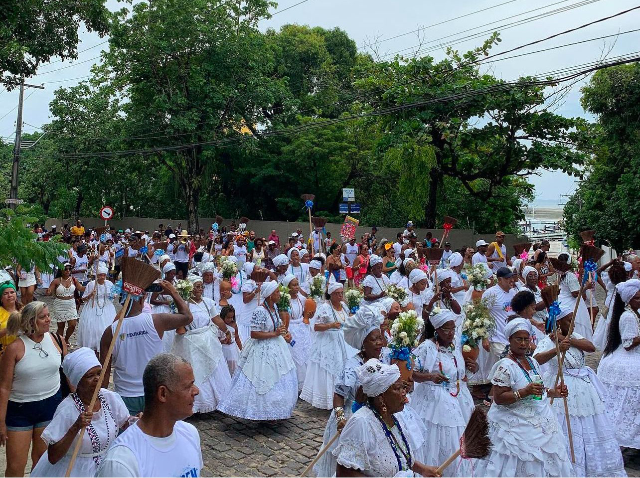 Em clima de pré-carnaval, Lavagem do Beco vai agitar Itaparica, neste sábado (25)