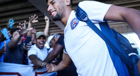 Imagem do post Bahia é acompanhado com muita festa e emoção em Salvador antes da estreia na Libertadores 2025