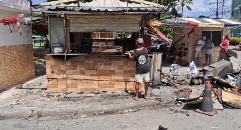 Imagem do post Incêndio destrói lanchonete e deixa prejuízo devastador