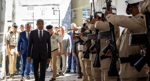 Imagem do post Bicentenário da PM é celebrado com promoções e lançamentos de selo e livro