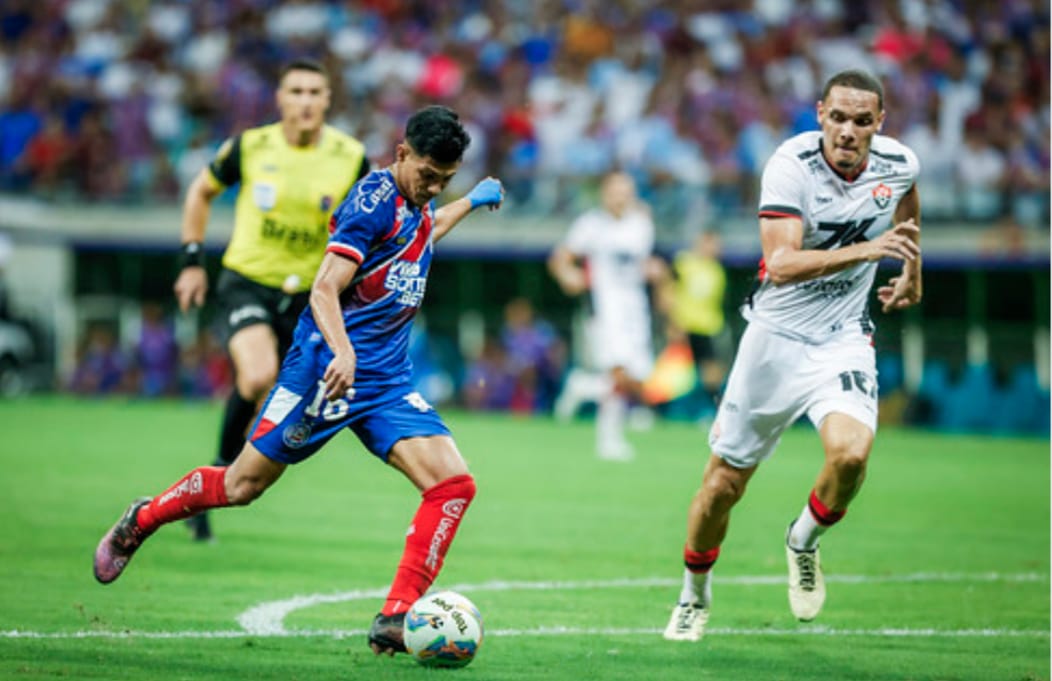 Bahia vence Vitória por 2 a 0 e abre boa vantagem na final
