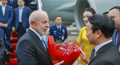 Imagem do post Lula visita Vietnã para elevar nível da relação com o país