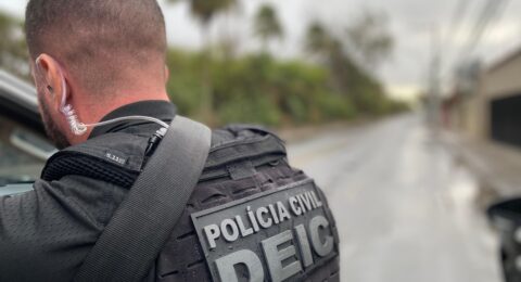 Imagem do post Foragido da Justiça por homicídio é preso em Lauro de Freitas