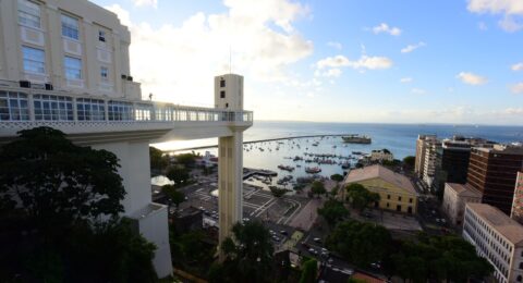 Imagem do post Dois cruzeiros chegam a Salvador com 7.709 passageiros para último dia de Carnaval