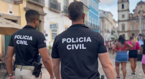 Imagem do post Policiais civis cumprem dois mandados de prisão no circuito do Carnaval