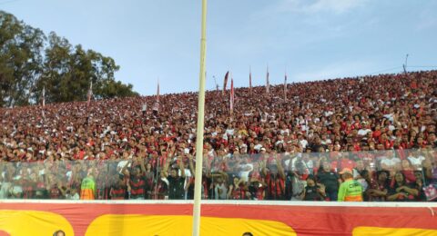 Imagem do post Vitória recebe o Bragantino em duelo decisivo no Barradão