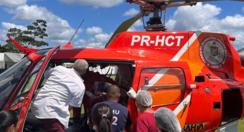 Imagem do post Helicóptero dos bombeiros transporta duas vítimas de acidente automobilístico