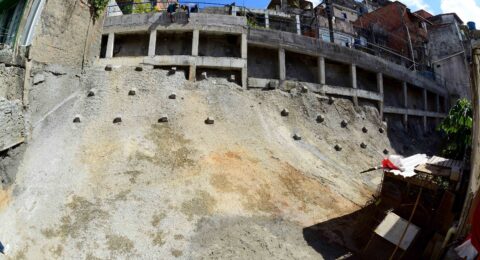 Imagem do post Prefeitura entrega mais duas contenções de encosta e chega a 551 áreas protegidas em Salvador