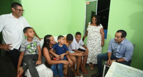 Imagem do post Prefeitura alcança 501 casas reformadas pelo Morar Melhor em Arenoso