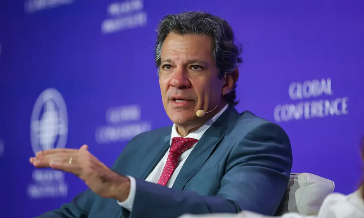 Haddad explica revisão de medida sobre IOF para evitar ruídos no mercado