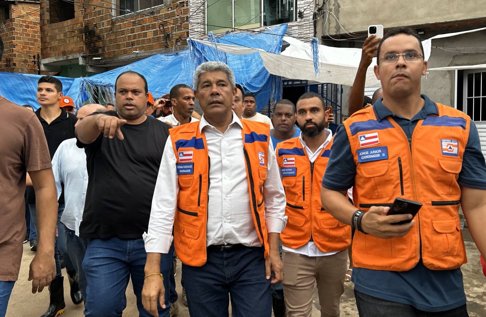 Chuvas em Santo Amaro: Governador visita áreas afetadas e reforça ajuda humanitária