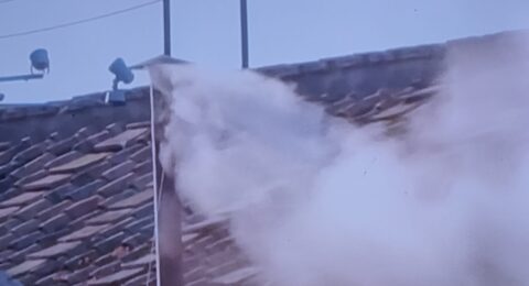 Imagem do post Fumaça branca no Vaticano