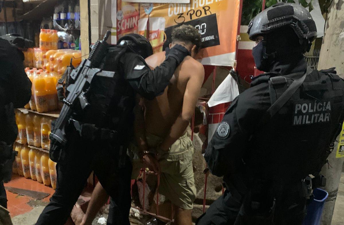 Criminoso que fez reféns no Nordeste de Amaralina foi colocado em liberdade em novembro de 2024
