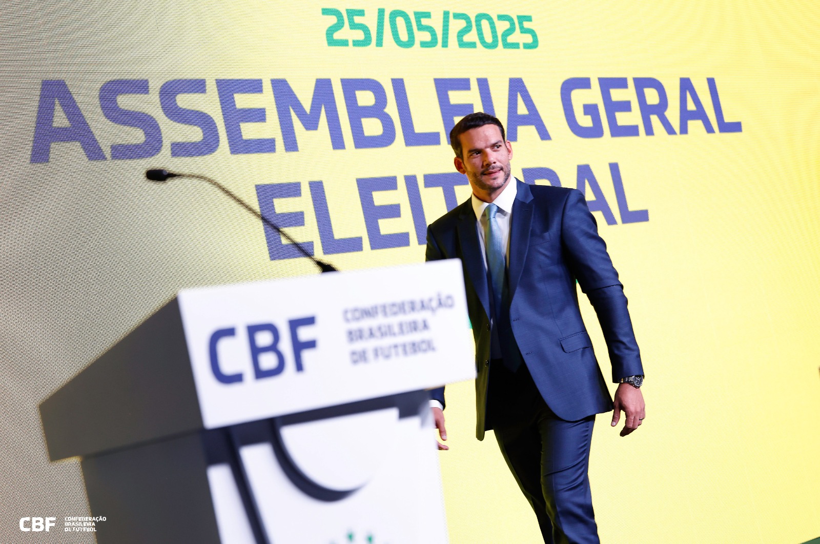 Samir Xaud é eleito presidente da CBF para mandato até 2029