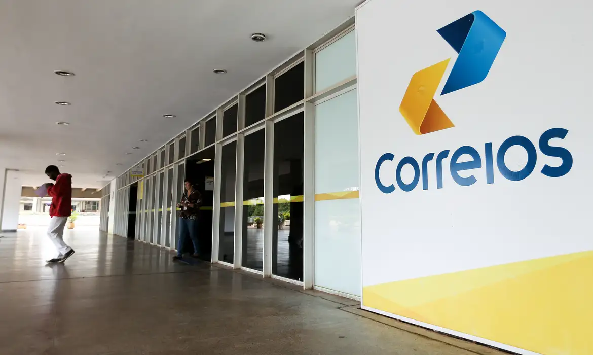 Correios passam a receber reclamações sobre descontos indevidos no INSS