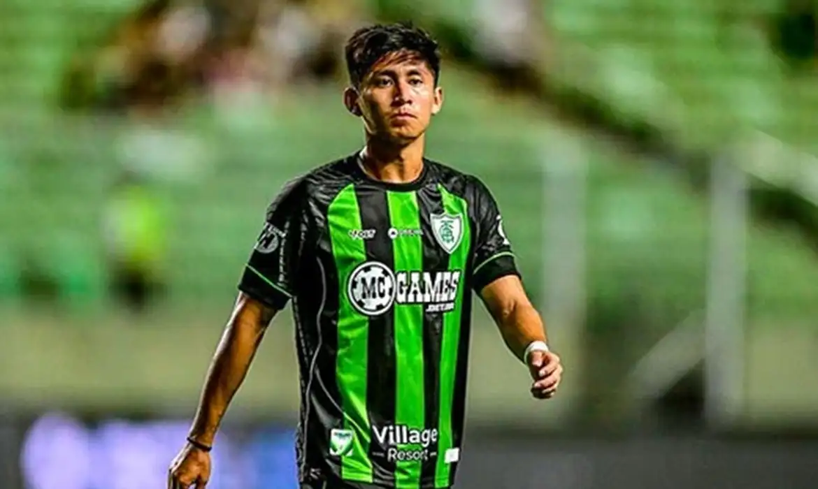 Jogador boliviano Miguelito é liberado após injúria racial e responderá em liberdade