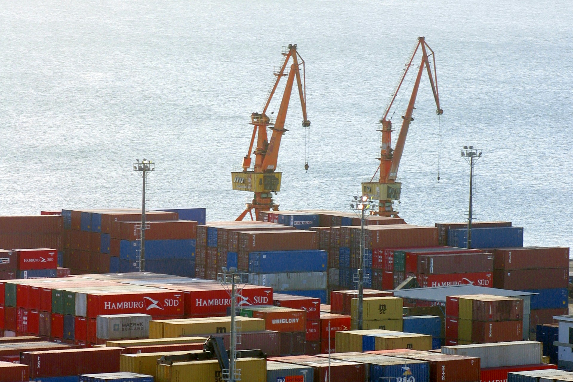 Exportações baianas caem em abril, mas acumulado de 2025 segue positivo