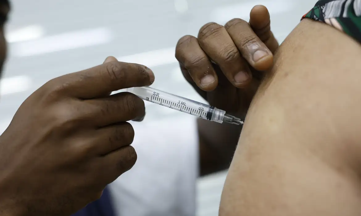 Dia D de vacinação contra gripe mobiliza todo o país neste sábado