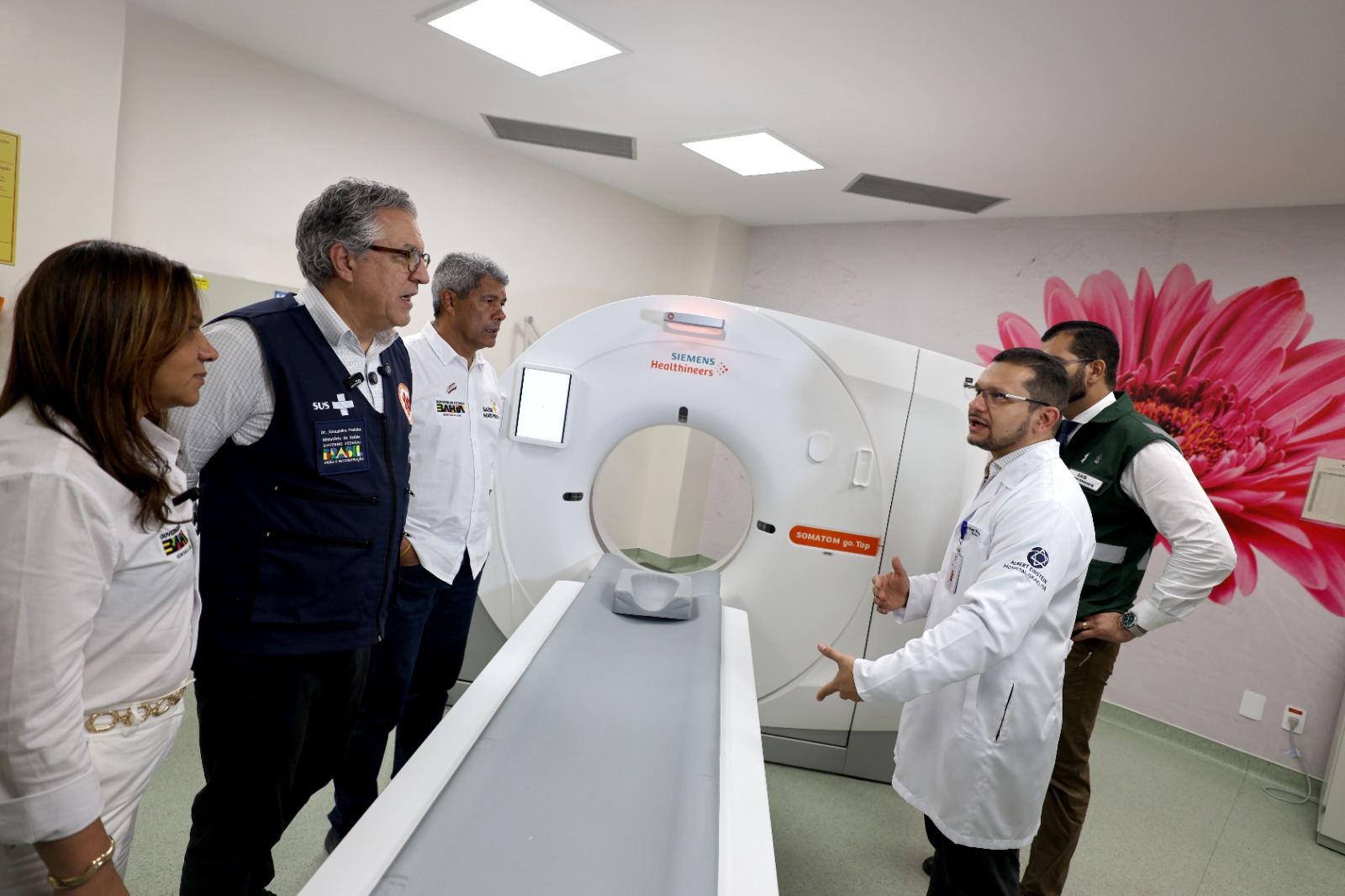 Ministro da Saúde visita Hospital Ortopédico na Bahia