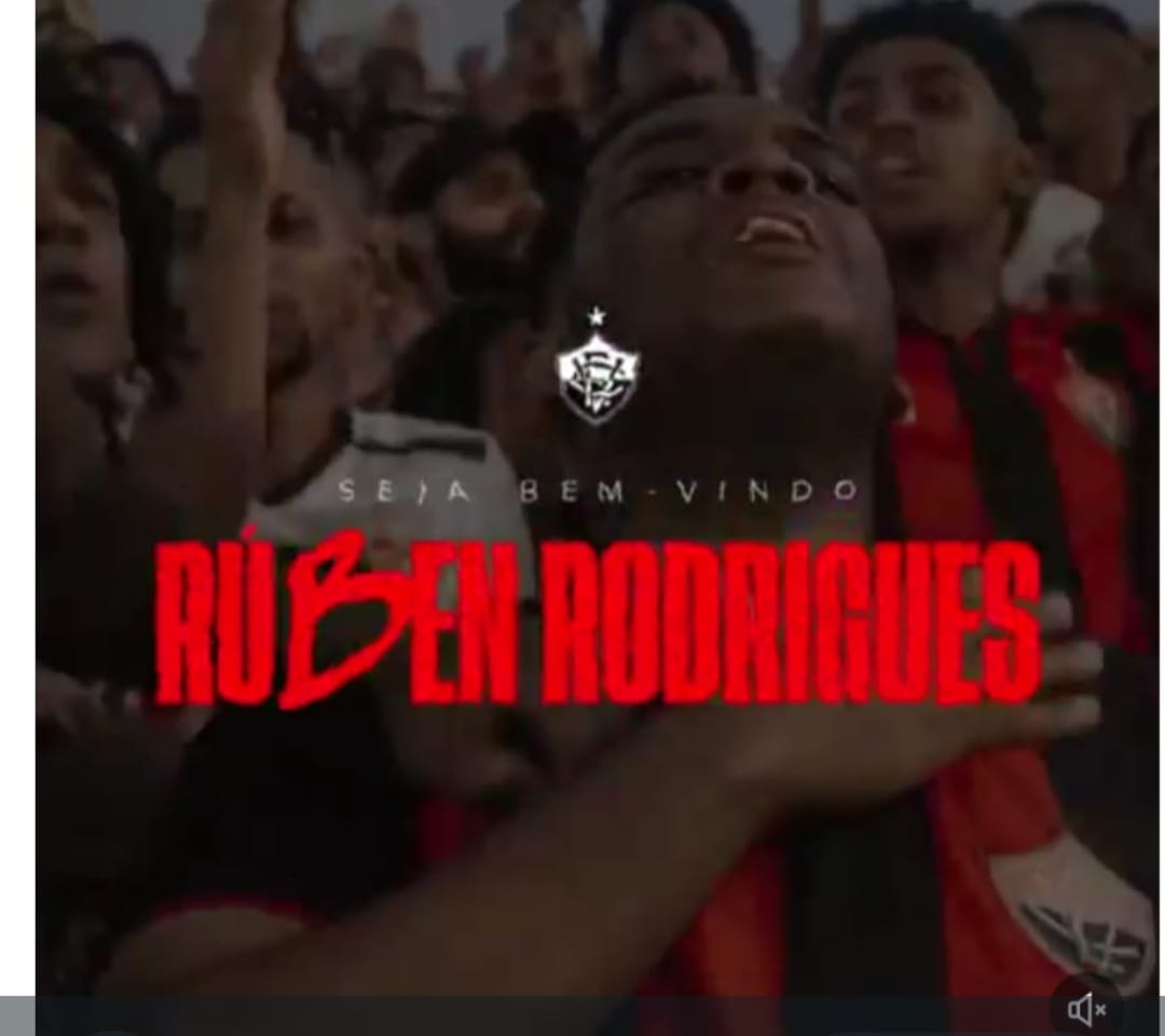 Vitoria anuncia novo meia