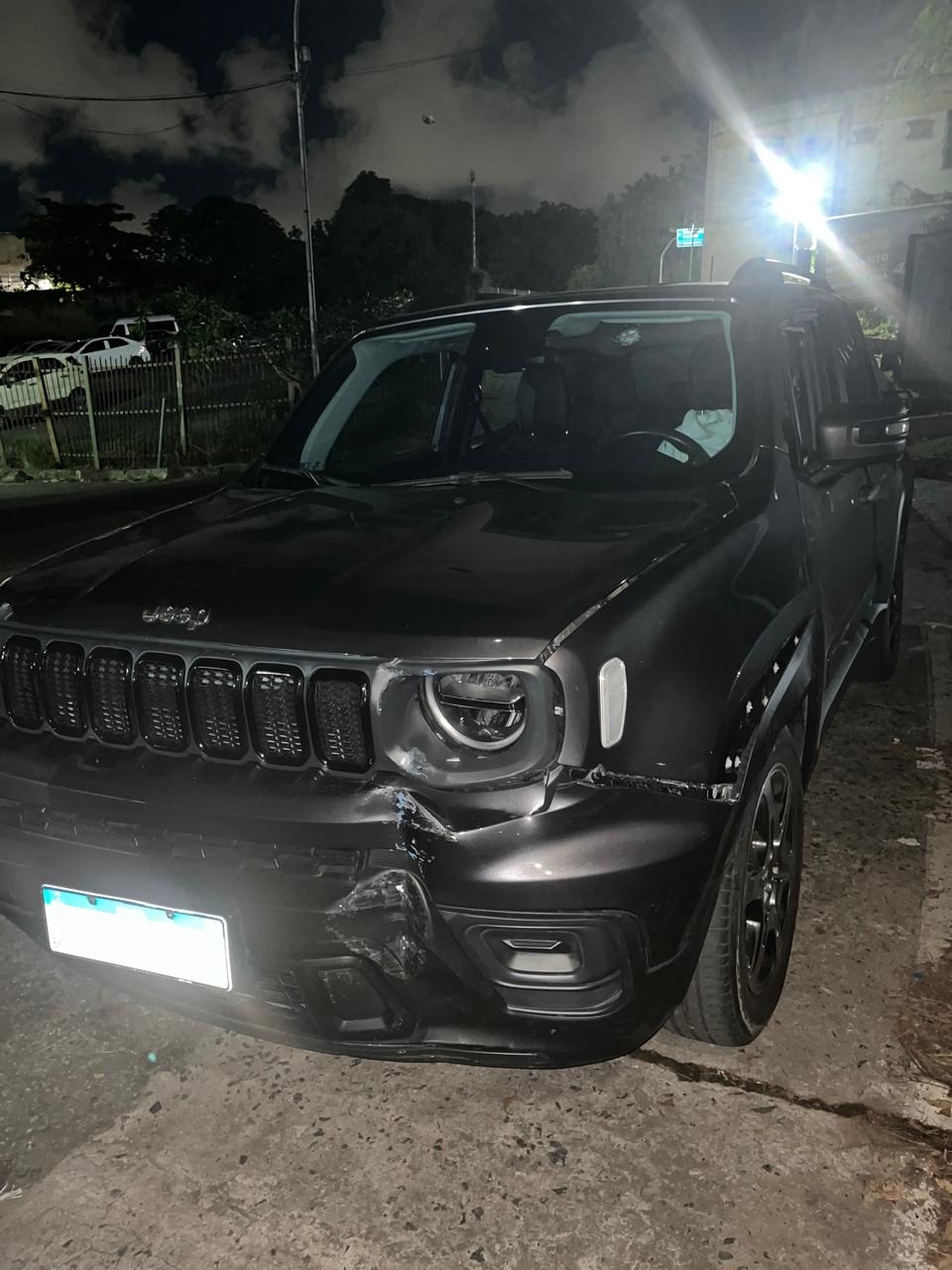 Carro roubado é recuperado pela PM na Contorno