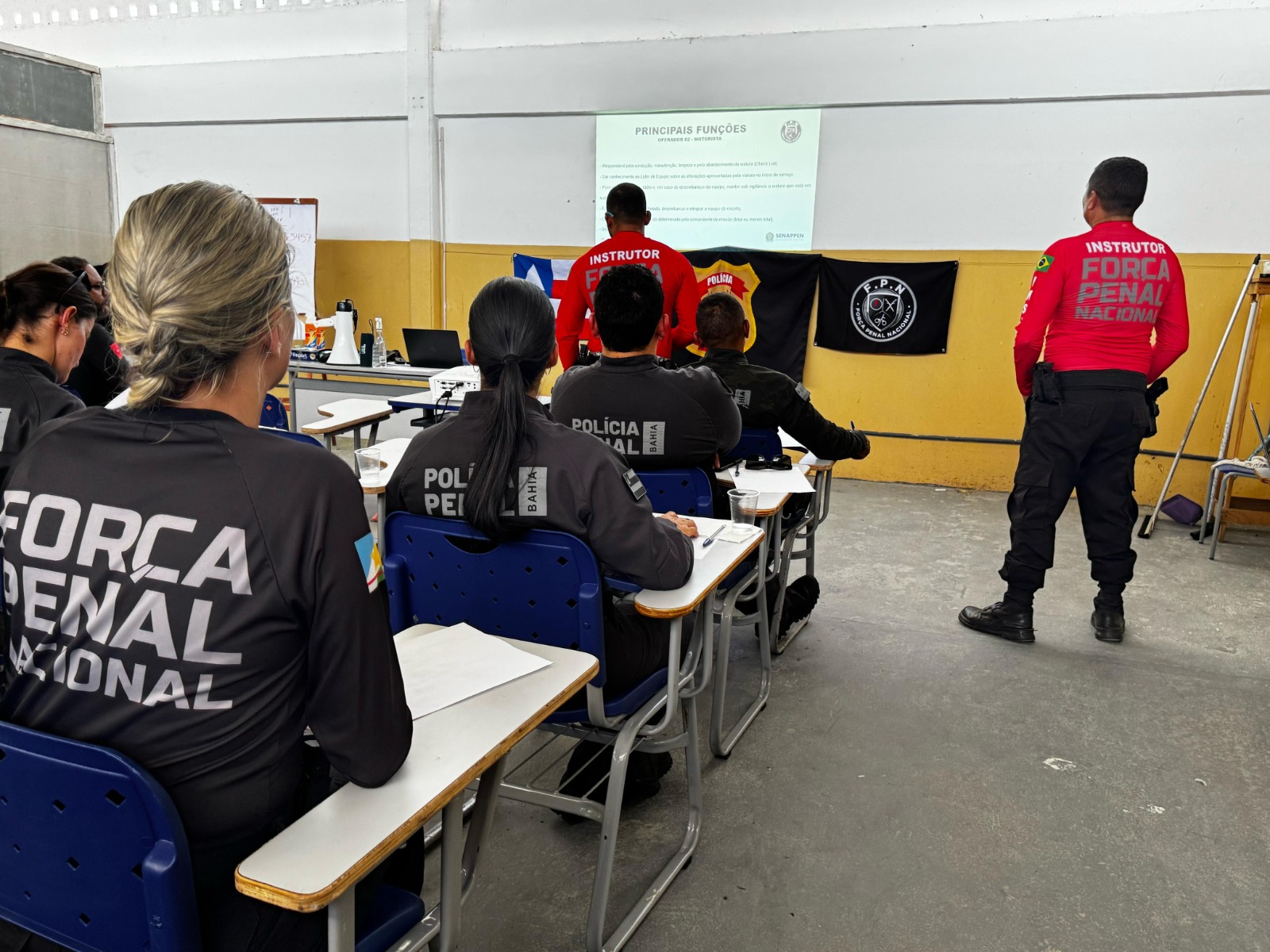 Força Penal treina escoltas na Bahia