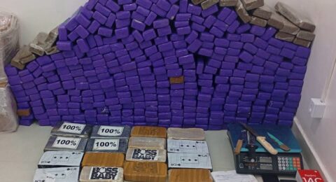 Imagem do post Polícia apreende 370 tabletes de drogas