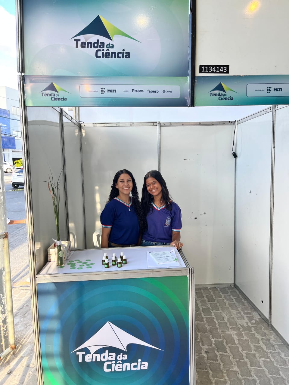 Estudantes baianas criam óleo natural para aliviar sintomas da ansiedade